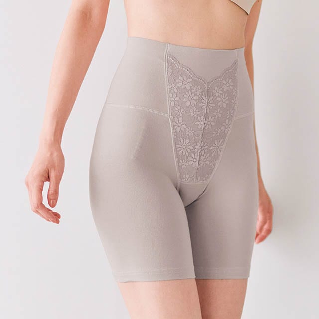 やわらか腹肉・お腹をまるっとカバーするソフト補修ショーツ