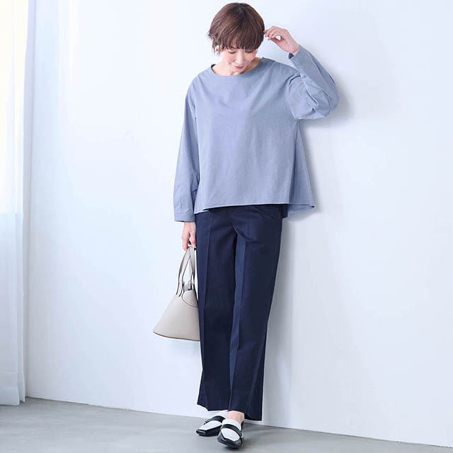 ラクな着心地で上品見えするのでコーディネートにも取り入れやすい