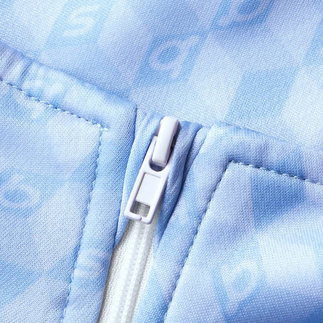 ファスナーガード付き