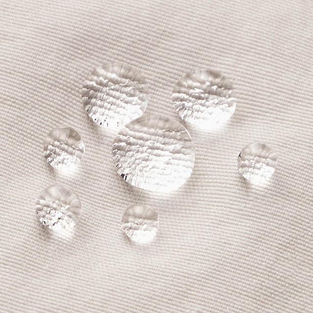 コロンビア独自の撥水機能付き