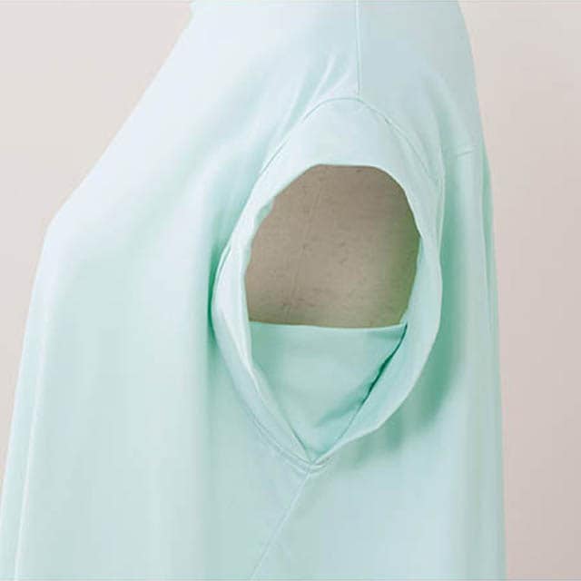 風が抜けるフレンチスリーブは袖口から下着や脇が見えにくい安心デザイン