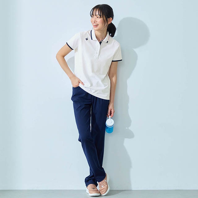 上半身をすっきり見せるシルエット