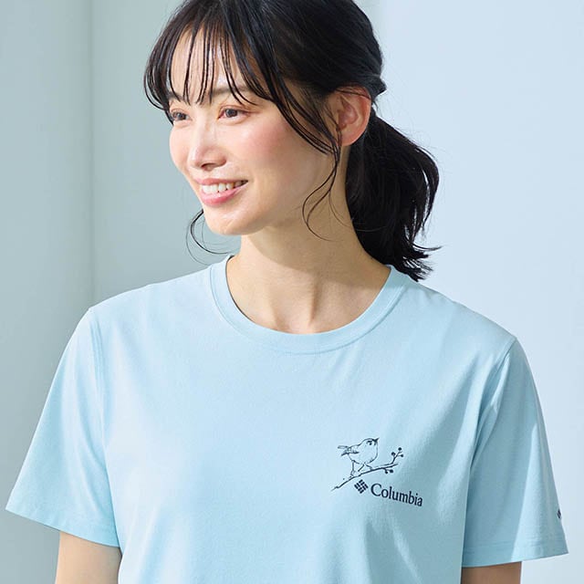 胸プリントは、長野県上高地に生息するコマドリがモチーフ