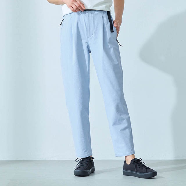 きれい見えが叶うテーパードレッグ