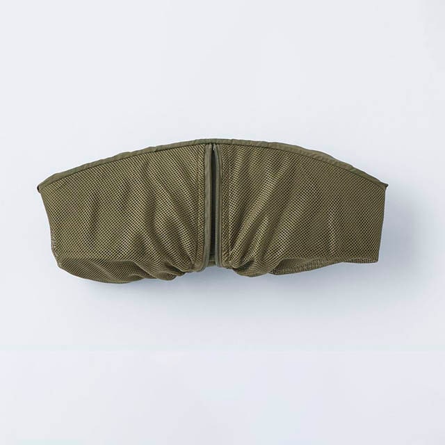 コンパクトにたためて持ち運びしやすい