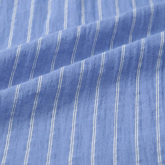 身生地は綿100％の薄手コットン素材