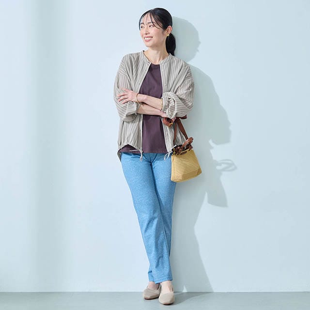 前を開けてカジュアルに羽織りとしても◎