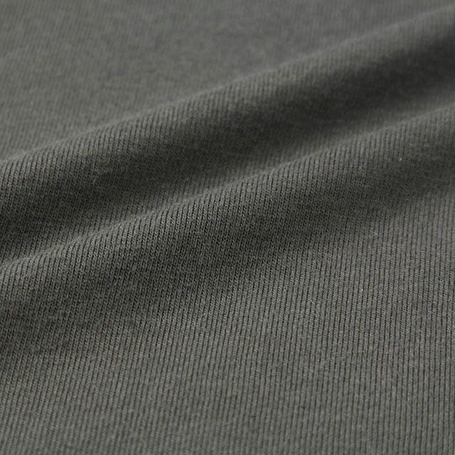 肌ざわりがよく、汗をかいてもさらっと快適