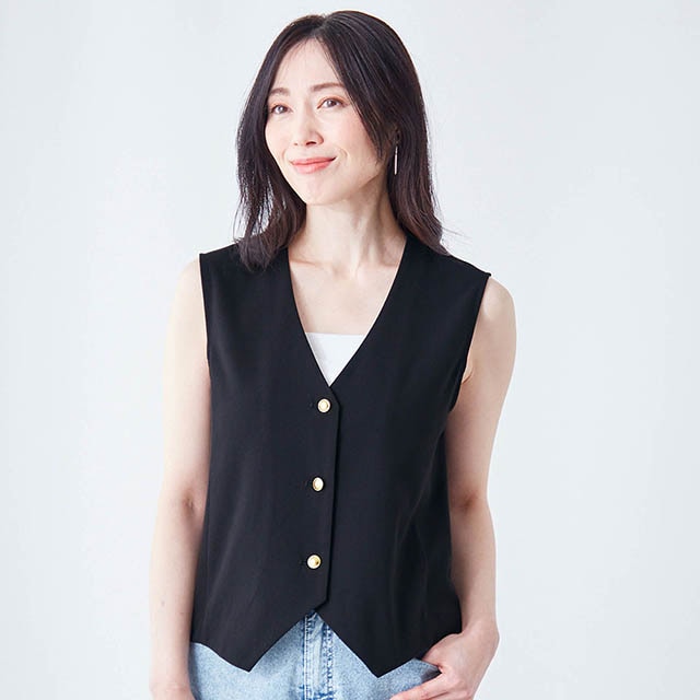 いつものコーデに羽織るだけでこなれ感をプラスしてくれるジレ