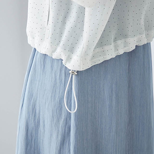 裾のドロスト仕様でシルエットの調節が可能
