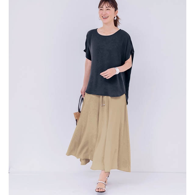 驚くほどラクなのに上品コーデが簡単につくれる！8枚はぎスカート