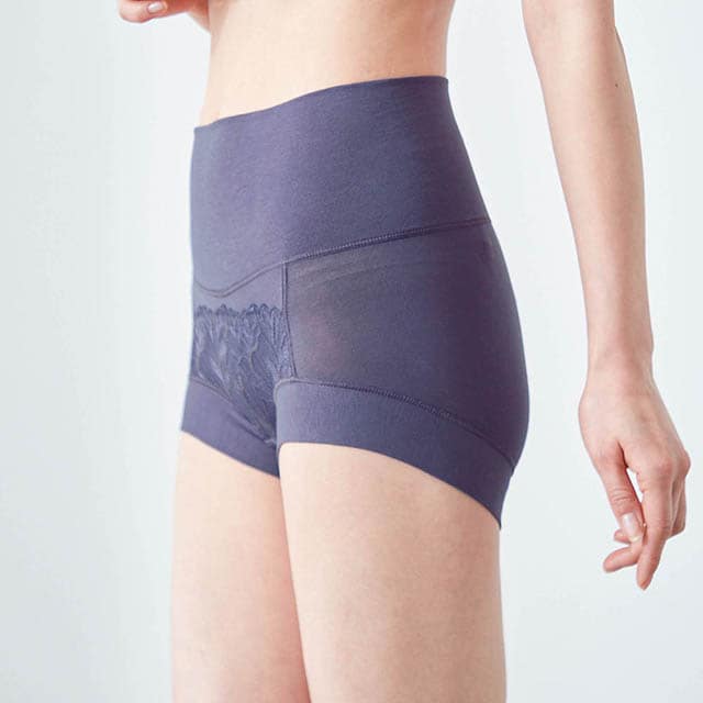 お腹周りはくい込みにくい幅広の身生地二重仕様