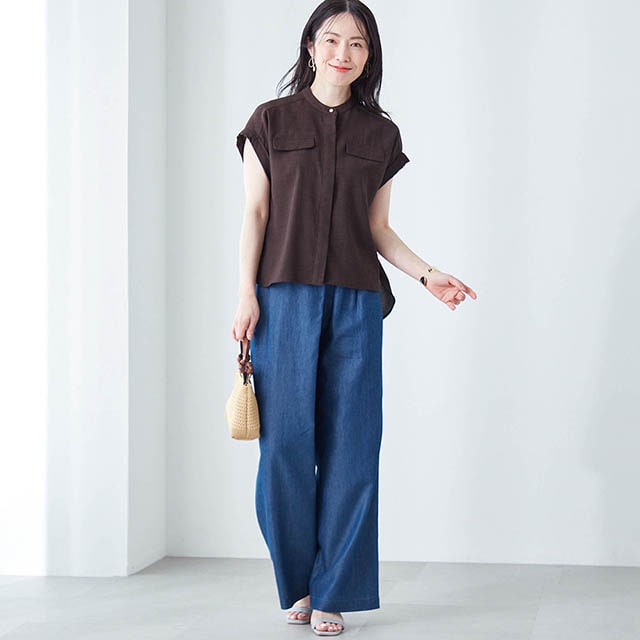 リネンのような通気性のある素材でさらりと涼やかな印象