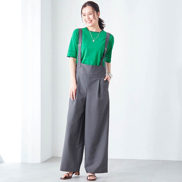 腰位置を高く見せるハイウエストデザイン