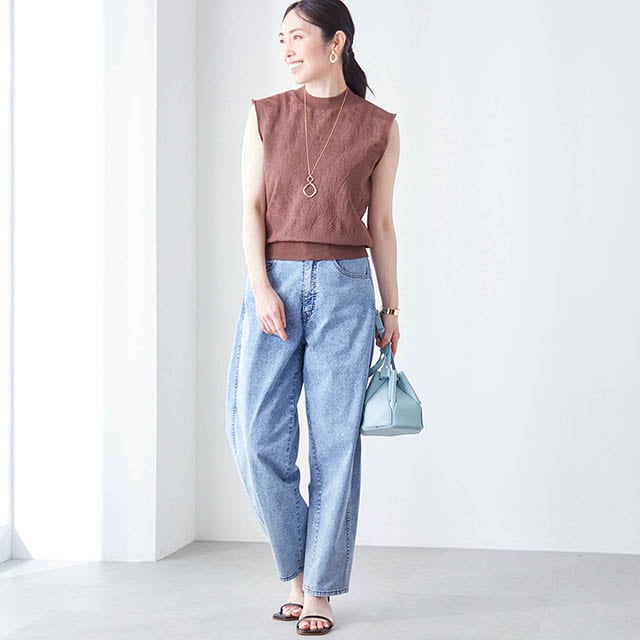 夏にぴったりの薄くて涼しいデニムパンツ