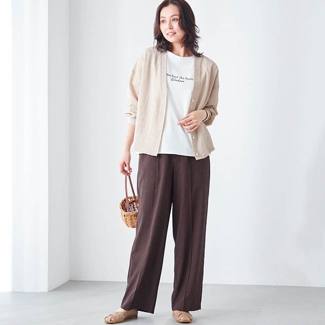 腰回りが隠れる安心の丈感