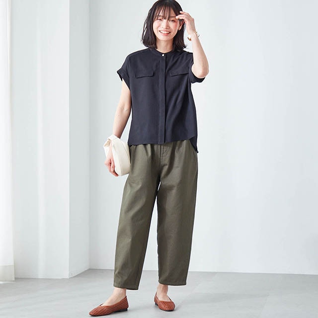 丸みのあるシルエットで体のラインを拾いにくい