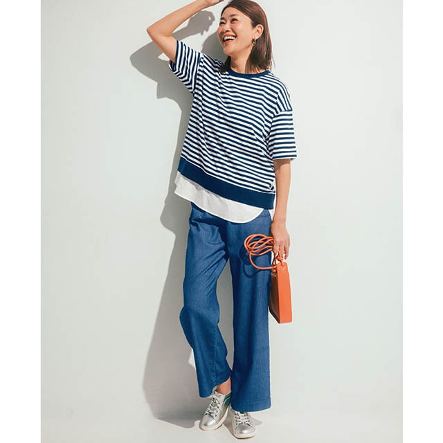 重ね着風の裾が、気になるヒップまでカバーする一枚