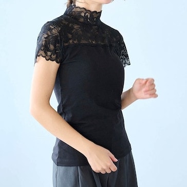 レースが美しいゆるここカップ付きハイネック半袖カットソー(背中フリー) レースが美しいゆるここカップ付きハイネック半袖カットソー(背中フリー)