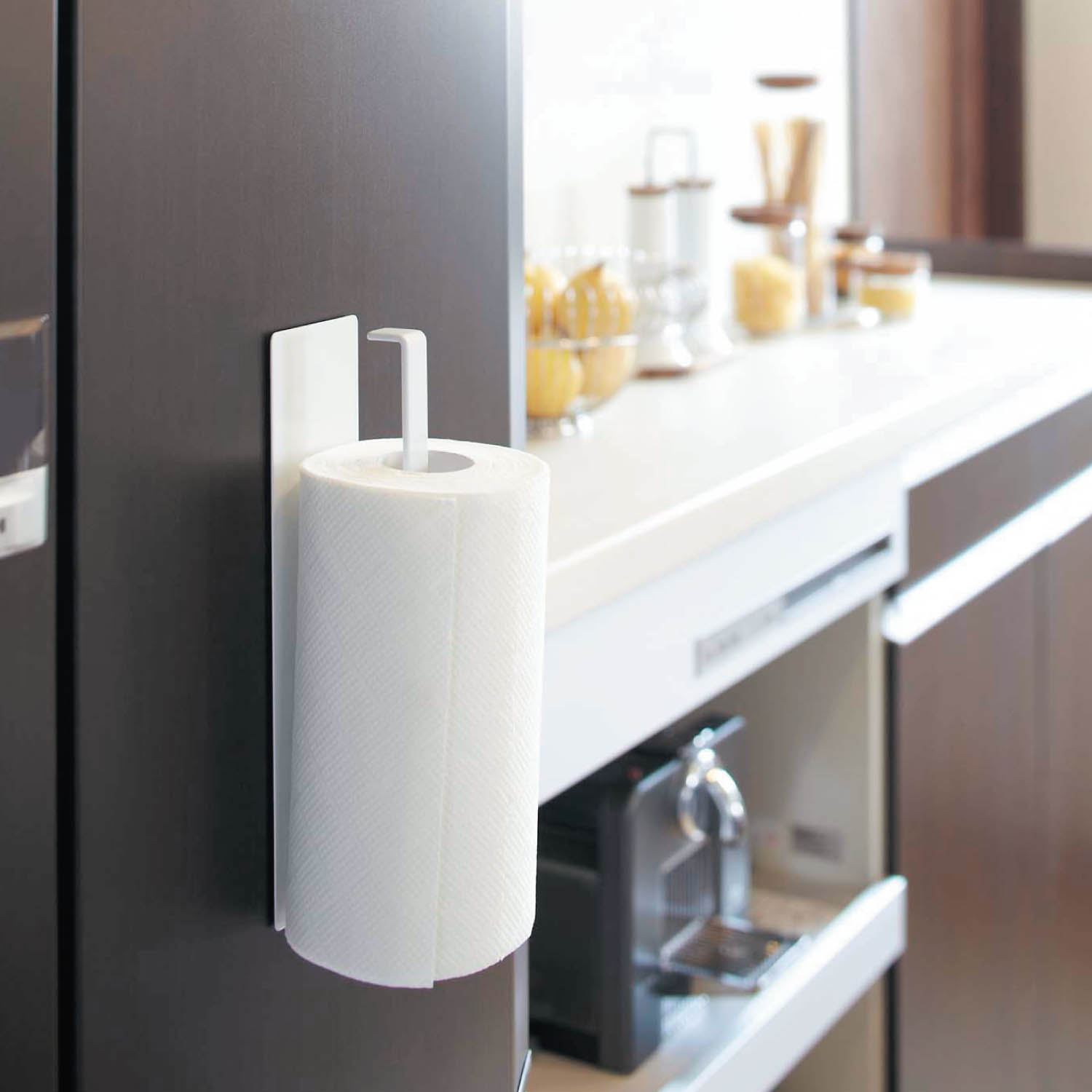 【タワー/tower】マグネットで取り付けられるキッチンペーパーホルダー