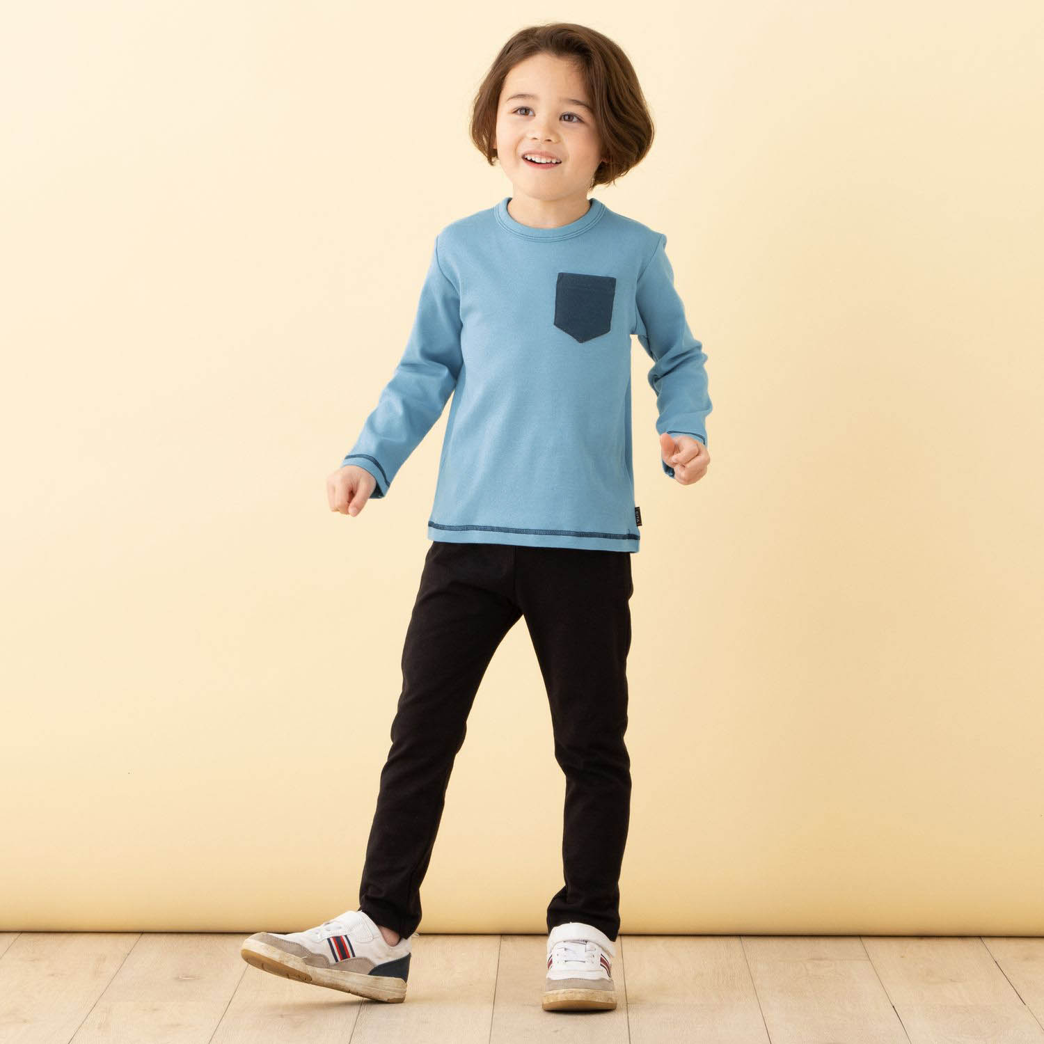 ソフのびフライス長袖Tシャツ【子供服】【男の子】【女の子】の通販|ベルメゾン(ジータ/GITA)|通販のベルメゾンネット ソフのびフライス長袖Tシャツ【子供服】【男の子】【女の子】の通販|ベルメゾン(ジータ/GITA)|通販のベルメゾンネット