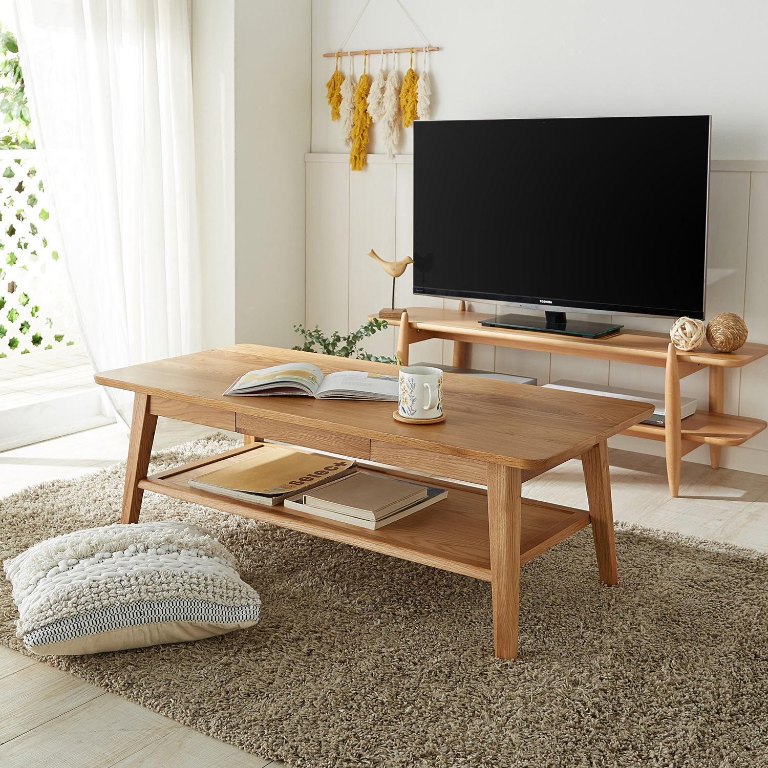 【ベルメゾン】天然木の引出し付きリビングローテーブル