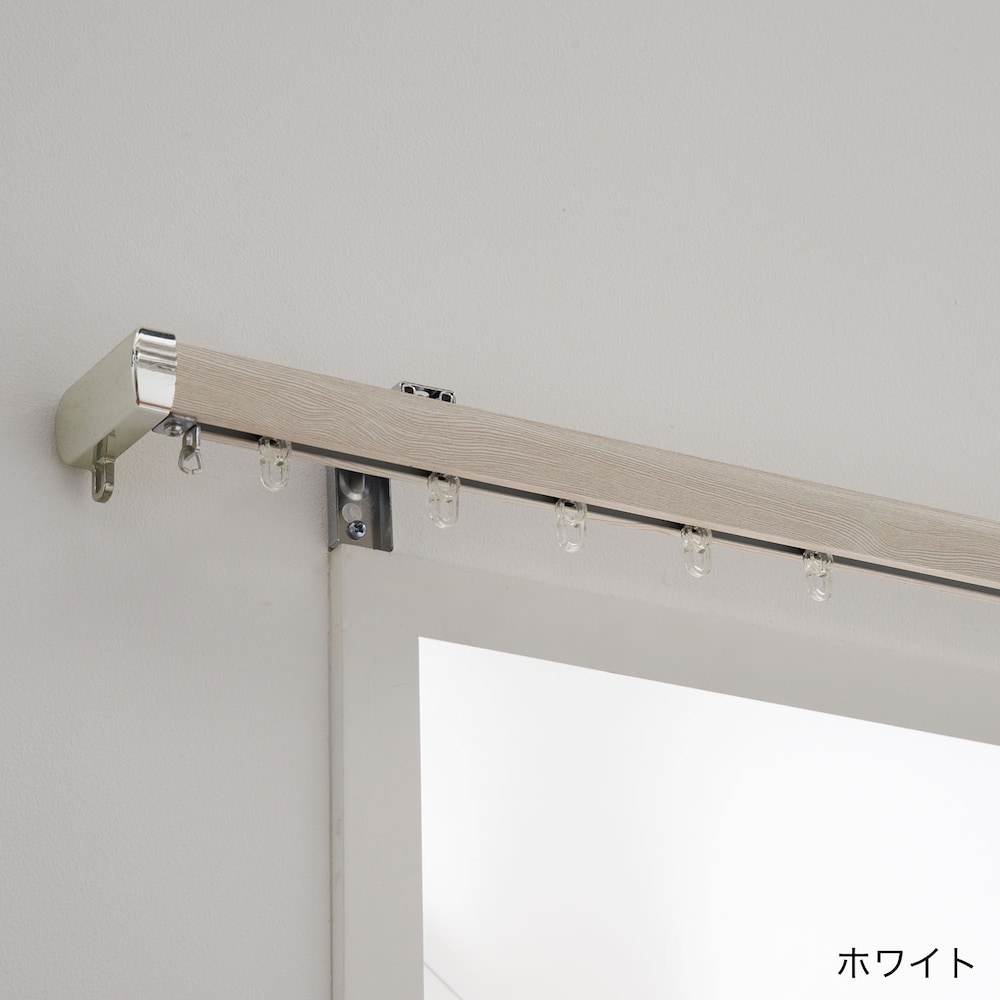 ホワイト
