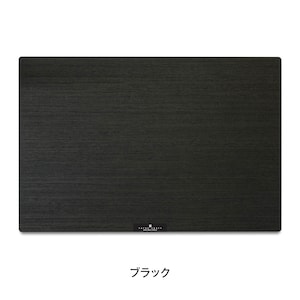 ブラック