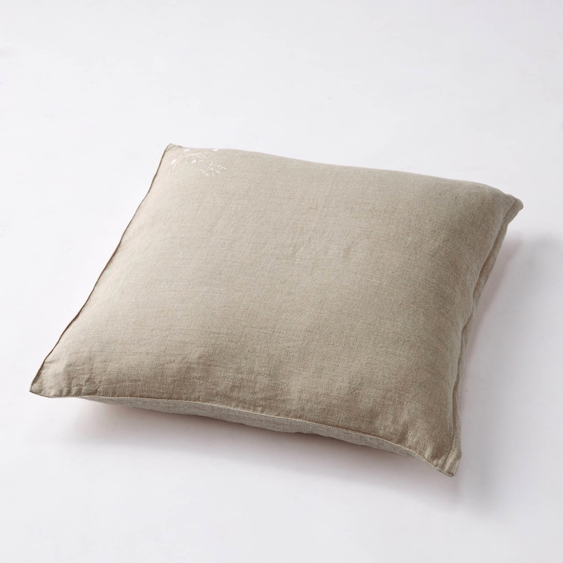 ベージュ（染色・刺繍）／クッションカバー・同色2枚セット