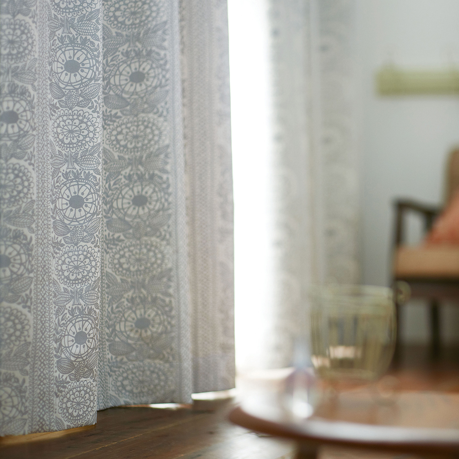 【フィンレイソン/Finlayson】【99サイズ】 北欧デザインの遮光カーテン(TAIMI)