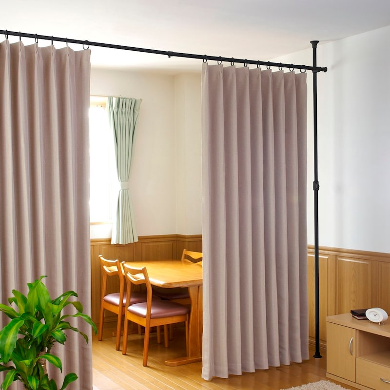 ブラック／プライベートスペースの間仕切りに