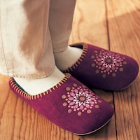 ※影や光の入り方で色の印象が異なる場合がありますので、カラー画像を参照下さい。