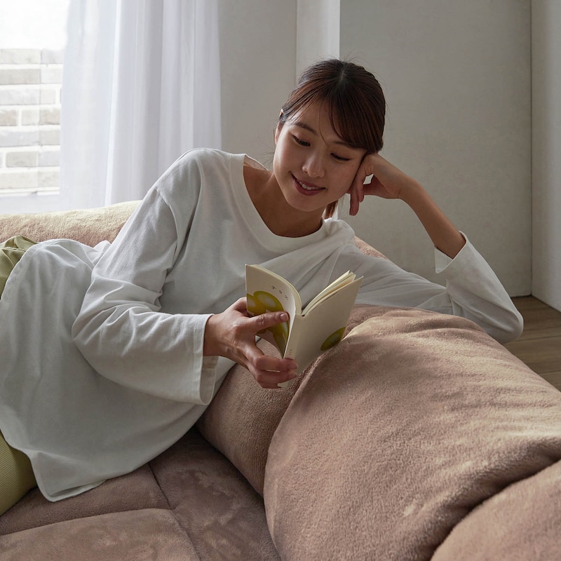 背もたれは、肘を置くのにちょうどいい高さ