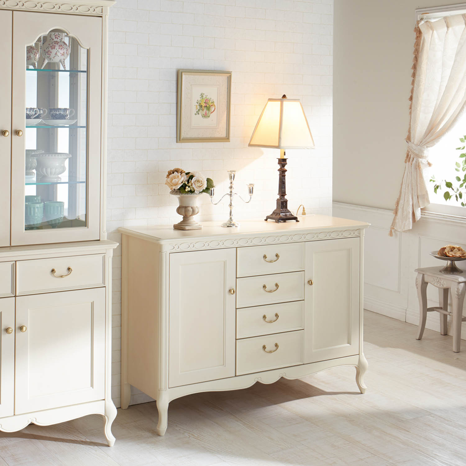 【東海家具/TOKAI KAGU】クラシック調サイドボード