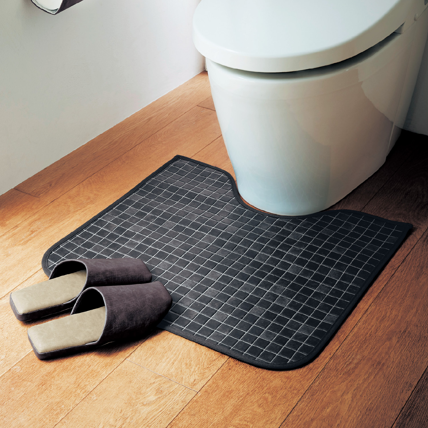 【ベルメゾン】すっきりデザインの拭けるトイレマット