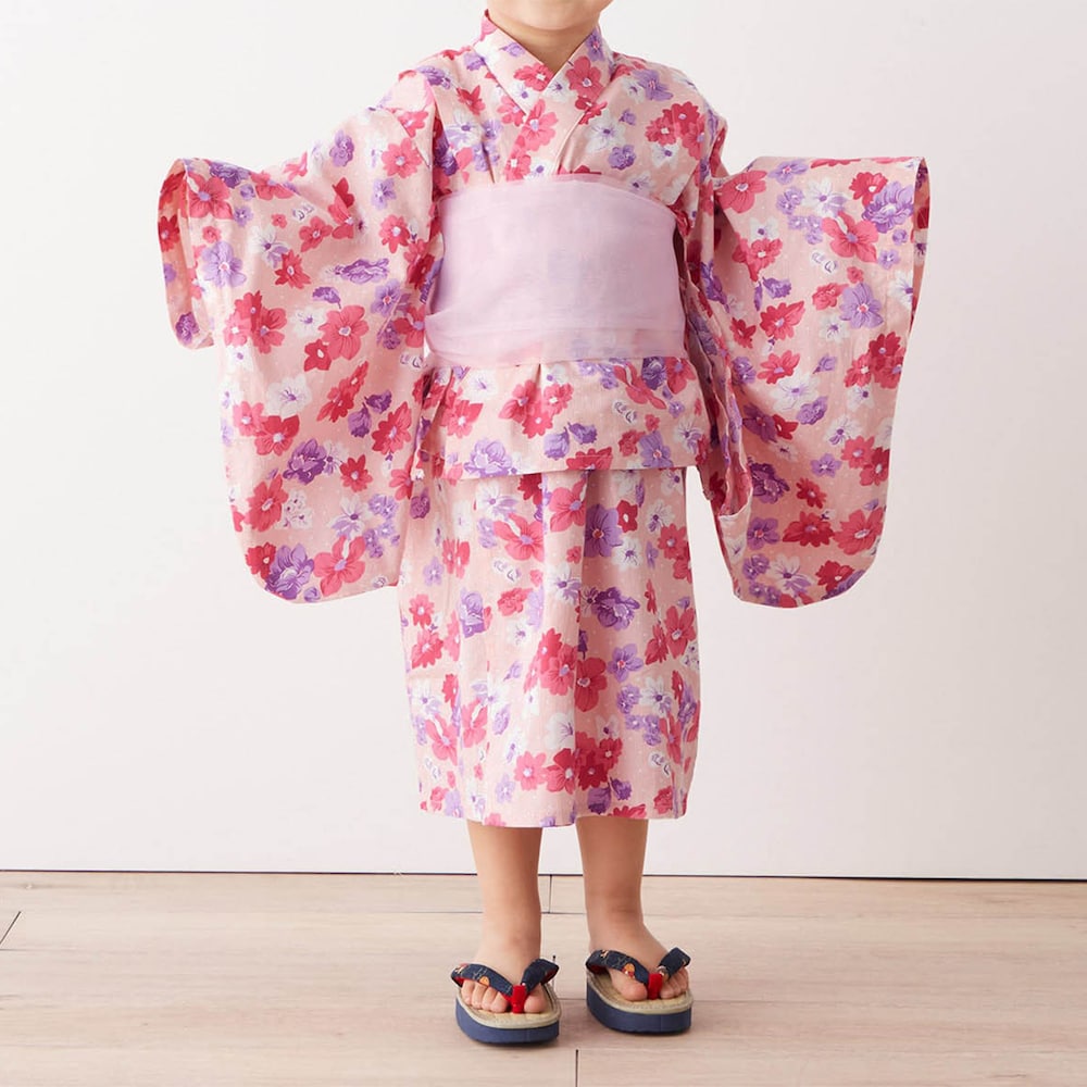 ピンク系／モデル身長90.5cm・90～100サイズ着用