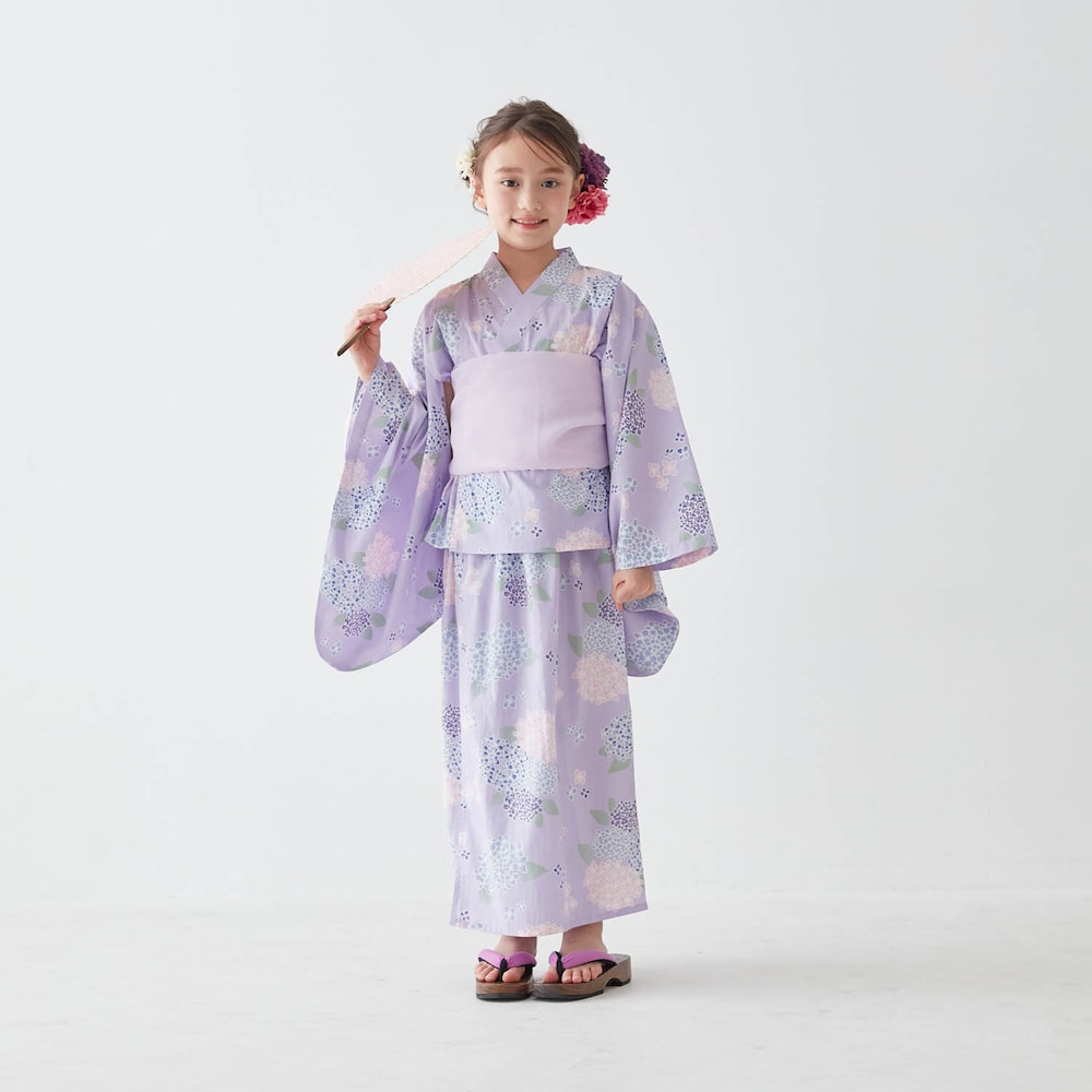 ラベンダー系／モデル身長127cm・130～140サイズ着用