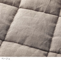 ベージュ