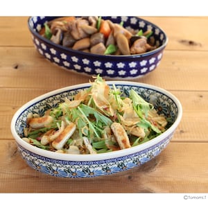 大皿料理の盛鉢として。※使用例です販売していない柄も含みます。