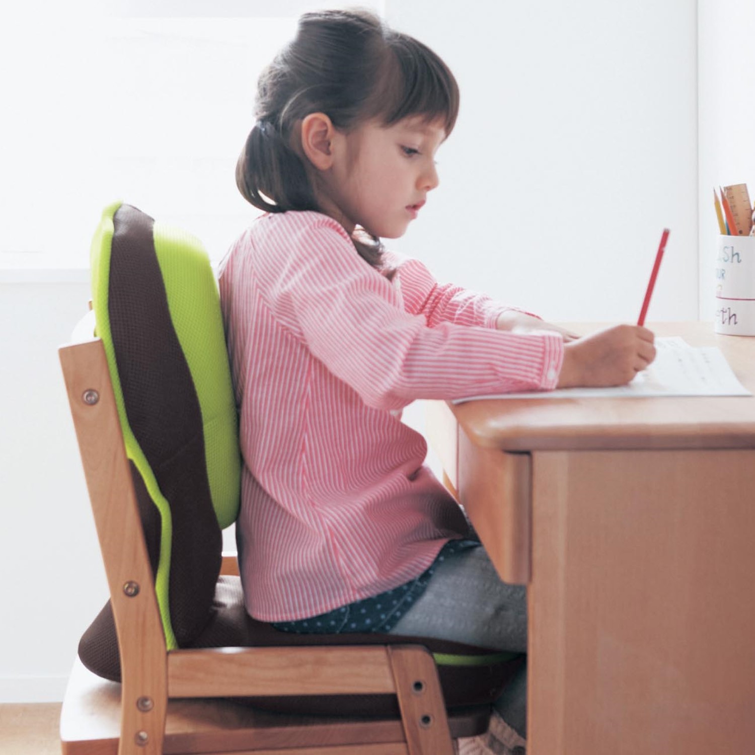背筋ピンッ 美姿勢座椅子kids 通販のベルメゾンネット 背筋ピンッ 美姿勢座椅子kids 通販のベルメゾンネット