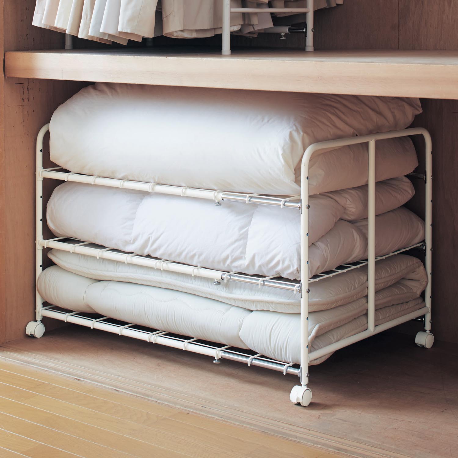 【ベルメゾン】布団が取り出しやすい幅伸縮式押入れ整理ラック 【ベルメゾン】布団が取り出しやすい幅伸縮式押入れ整理ラック