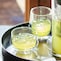 ティーカップ(左)、コーヒーカップ(右)