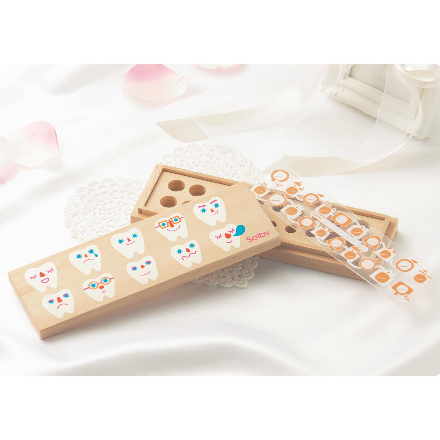 桐箱乳歯ケース(ソルビィ/Solby) 桐箱乳歯ケース(ソルビィ/Solby)