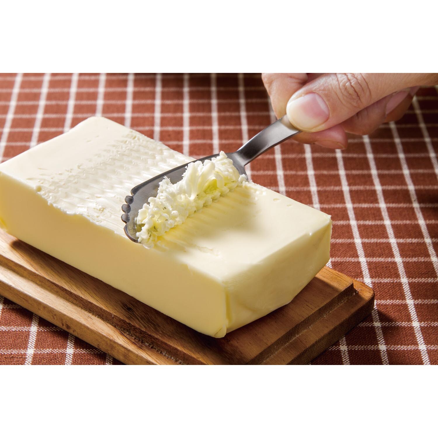 【ベルメゾン】バターがふわふわ削れるバターナイフ