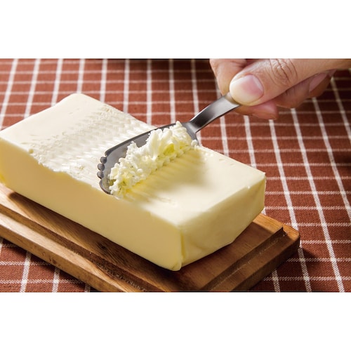 バターがふわふわ削れるバターナイフ