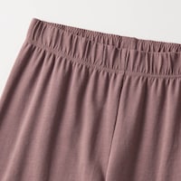 ウエストは総ゴムでらくちん