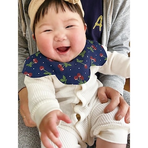 アイボリーパイナップル＆ネイビーさくらんぼ