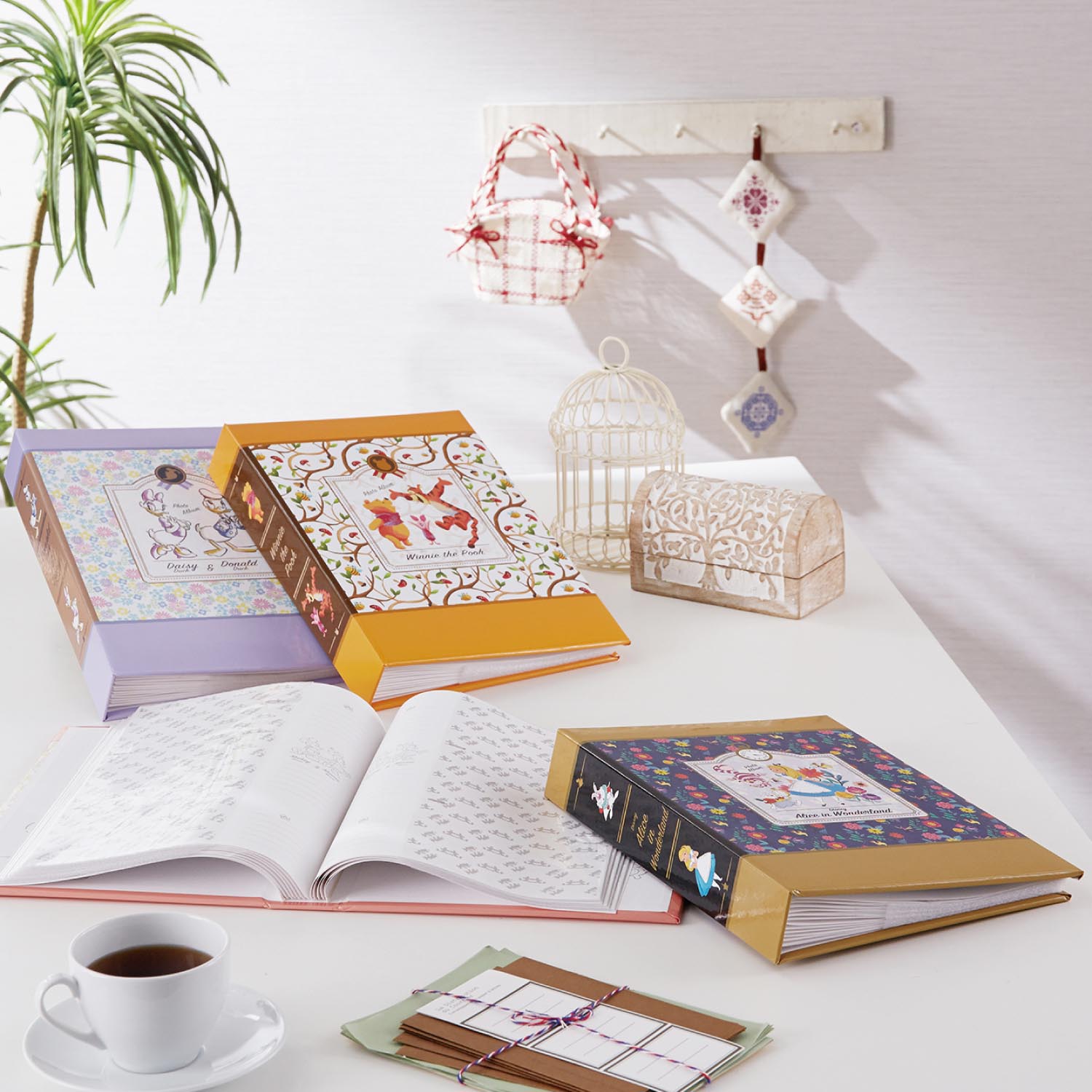 【ディズニー/Disney】180枚収納ポケットアルバム(選べるキャラクター)