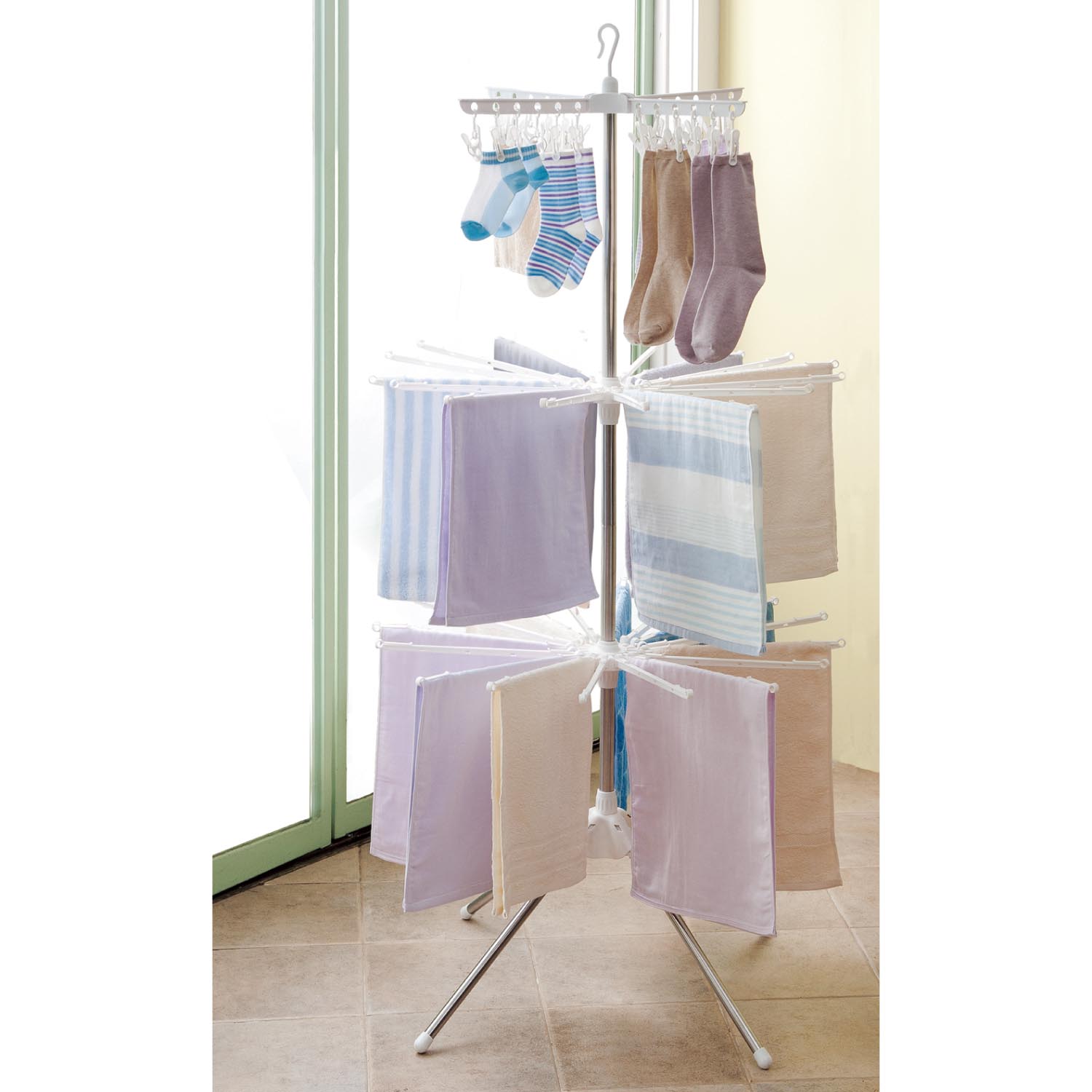 【ベルメゾン】幅を取らずに沢山干せるパラソル型3段室内物干し