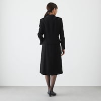 モデル身長166cm･９号サイズ着用